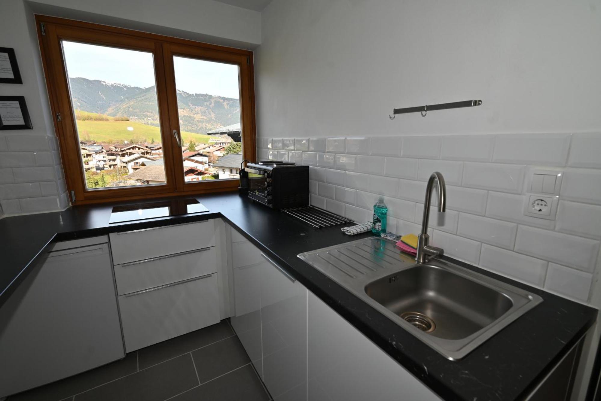 Apartement Karen Top 35 - By Four Seasons Apartments カプルーン エクステリア 写真